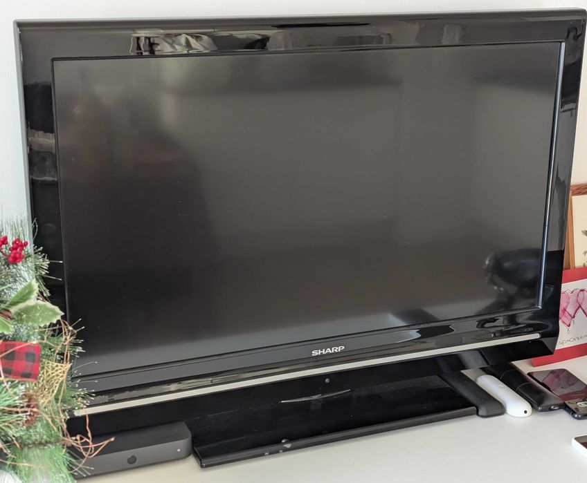 TV Sharp LC-32SH340E uszkodzony