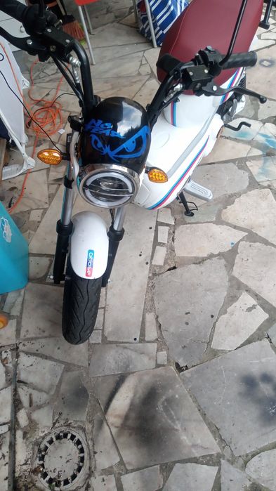 Venda moto e bicicleta