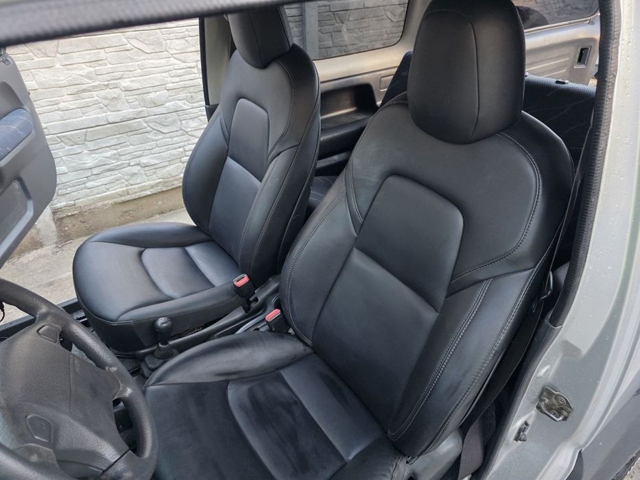 Продам автомобиль Suzuki Jimny.