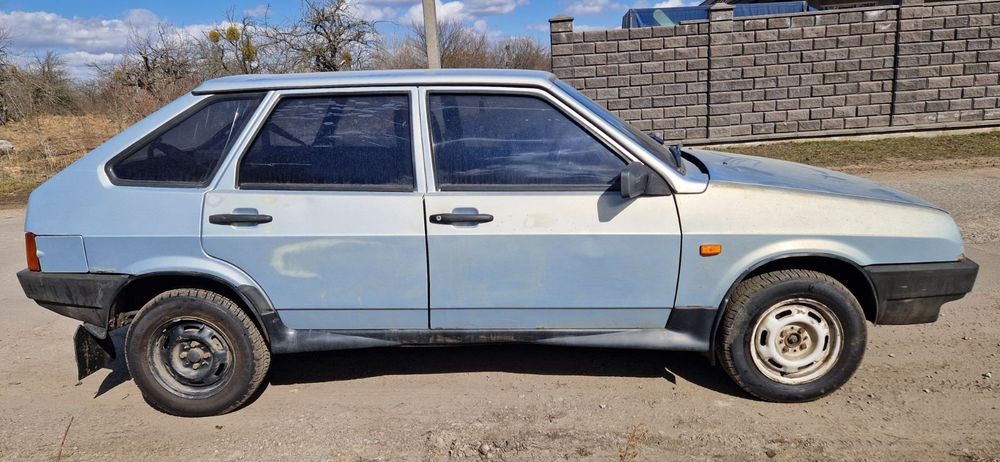 Ваз 2109 продам 1.5