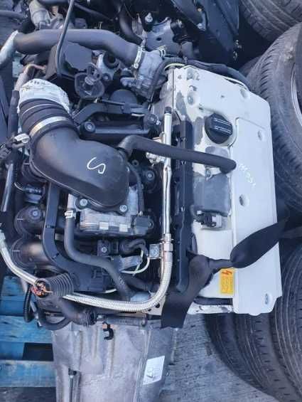 Motor Mercedes-Benz 111.951