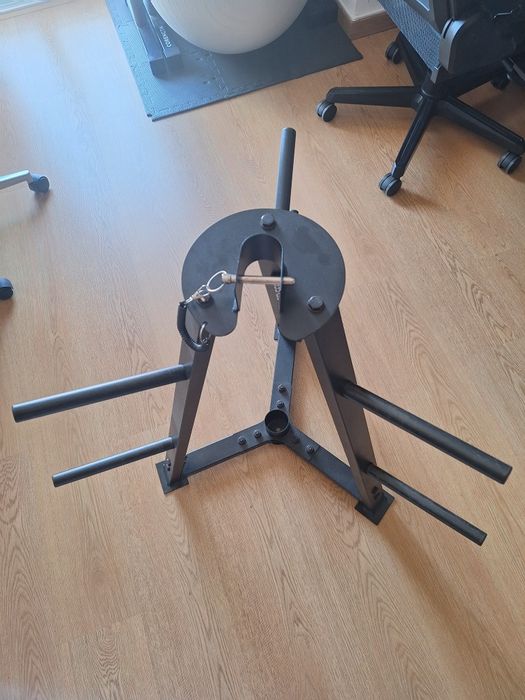 Disk and Barbell Stand483962377533532161