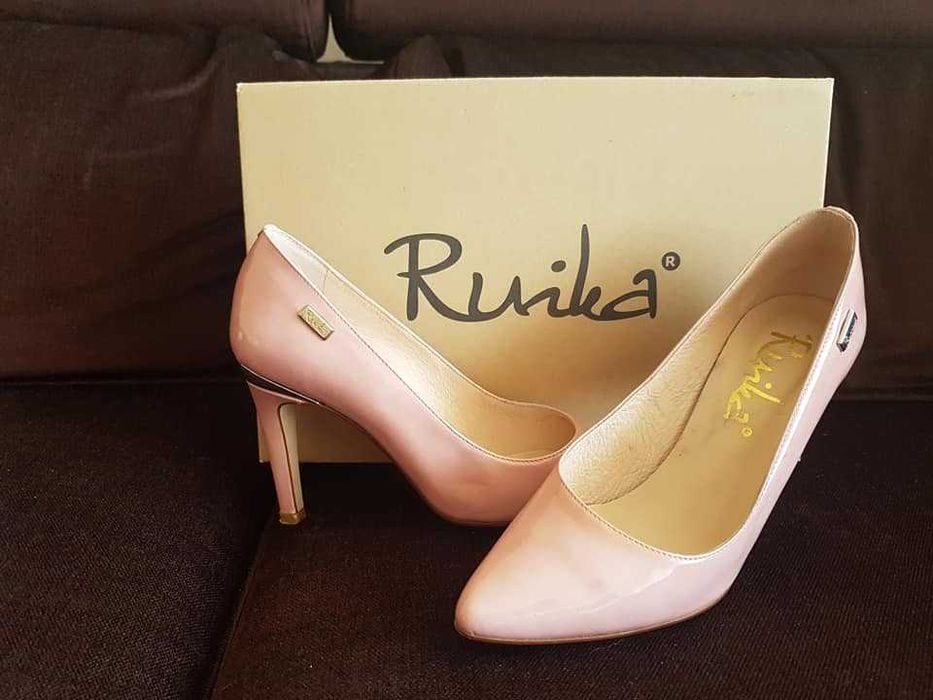 Sapato da marca Ruika