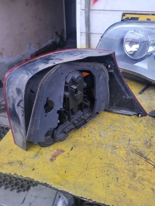 lampa tył golf 4 5 HB  lewa prawa zewnętrzna