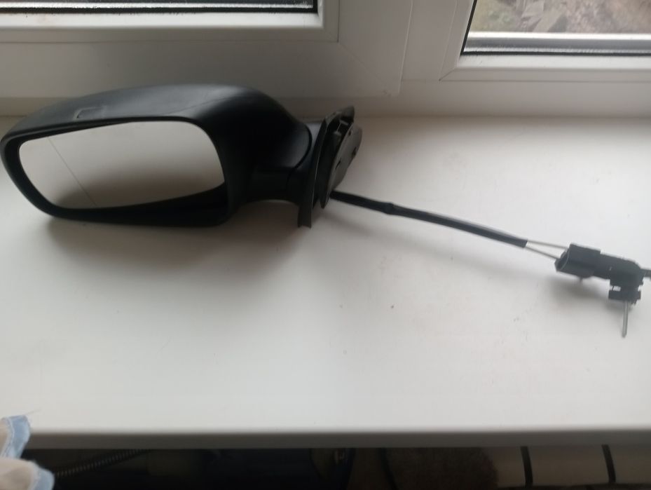 Дзеркало ліве, праве  Шкода Фабія