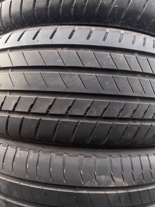 245/50R19 Bridgestone-4шт Лето 21год