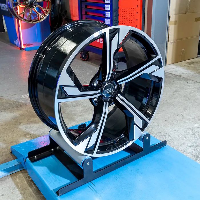 Oryginalne Felgi Audi 20" RS5 RS4 S5 A5 A6 A7 A8 Q5 SQ5 Q7 SQ7 Q8 SQ8