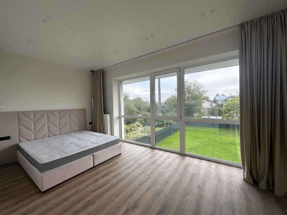 Продаж сучасного будиноку в с. Крихівці