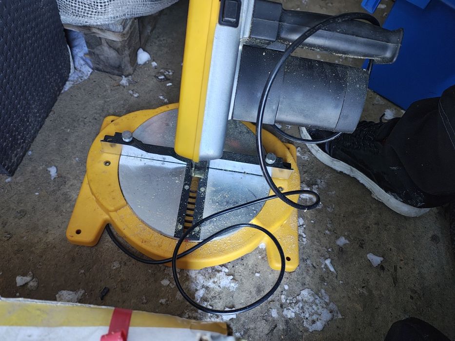 Piła tarczowa ARWIN AW 210