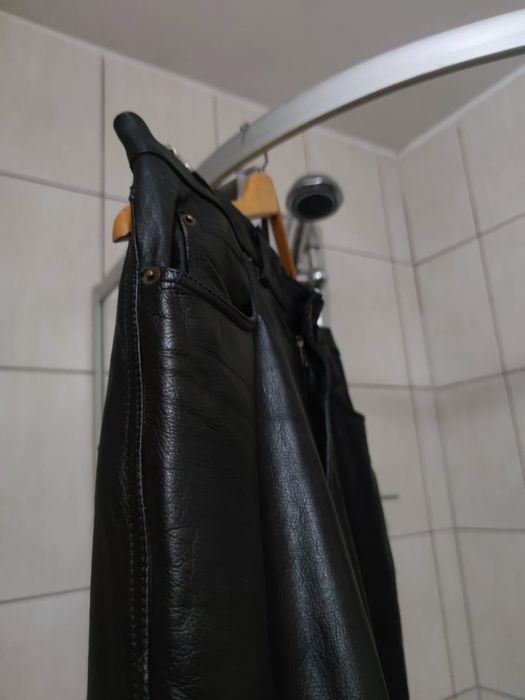 skórzane spodnie L damskie w typie dzwony z rozszerzonymi nogawkami so