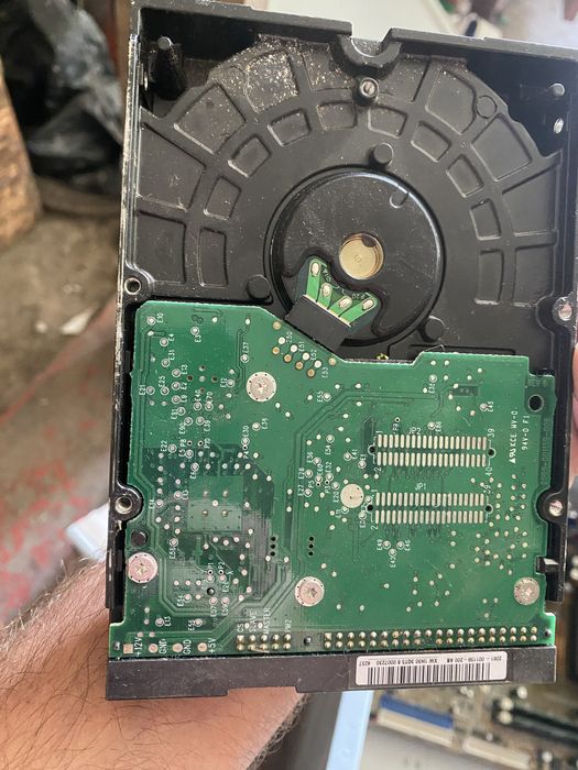 Розобраний сестемний блок до компа