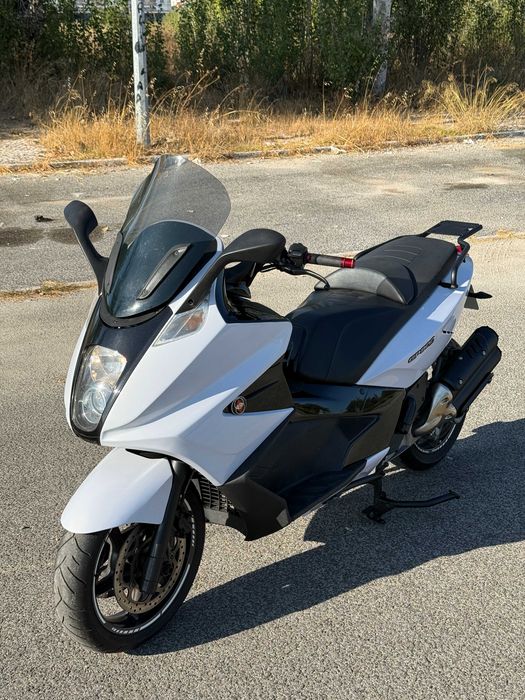 Gilera GP 800 (como nova)
