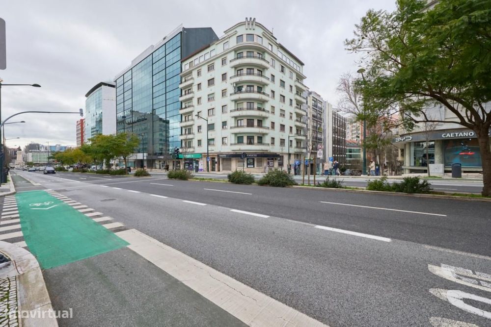 Quarto - localizado em Picoas Lisbon
