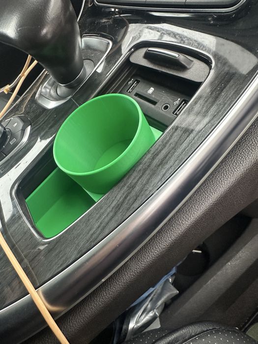 Pojedyncze i podwojne  uchwyty na kubek renault espace 5. Druk 3D