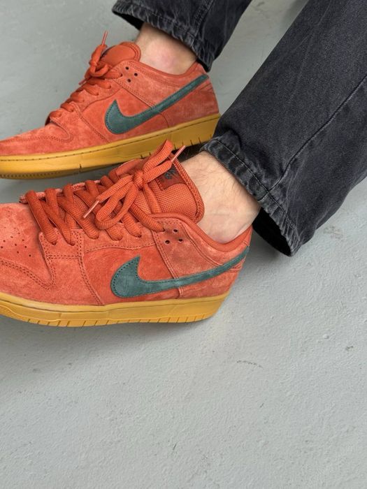 Оригинал Nike SB Dunk Low Brunt Sunrise (HF3704 800) оригінальні кросівки найк сб данк замшеві