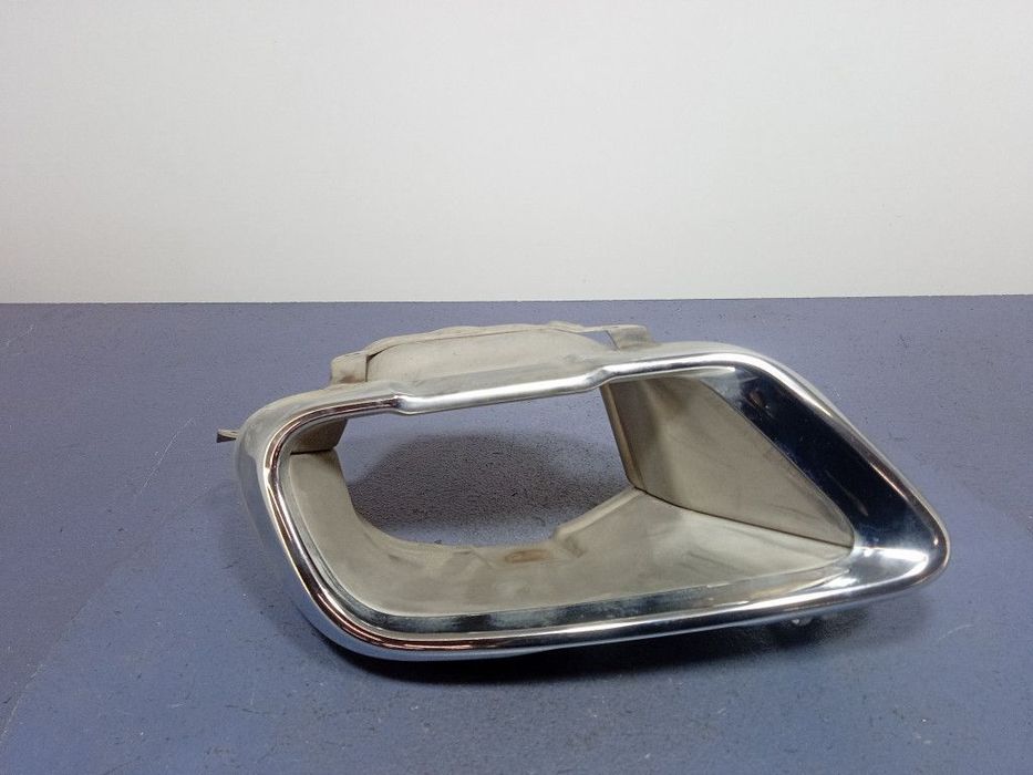 BMW X5 G05 G06 G07 OSŁONA KOŃCÓWKI WYDECHU PRAWA TŁUMIKA 5A5C8E8