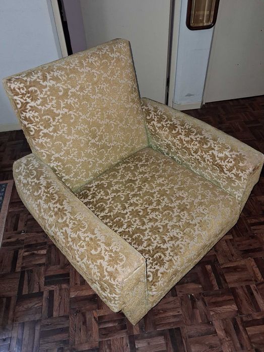 2 Cadeirões vintage usados em bom estado de conservação