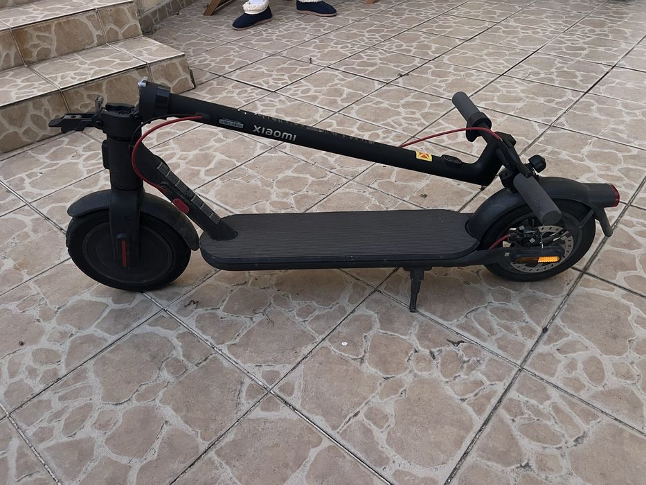 Trotinete Elétrica Xiaomi 4 Black