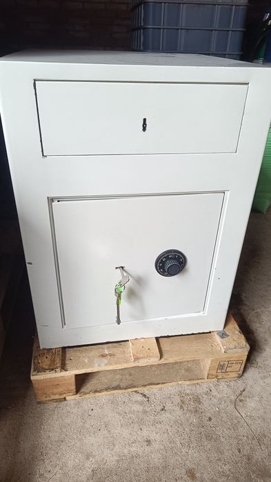 Sejf wrzutowy Konsmetal