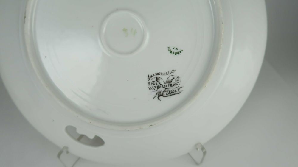 Par de pratos Vista Alegre Séc. XIX/XX - Boa Ventura dos Reis Filho