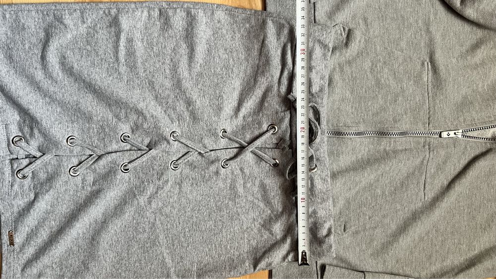 Bluza z kapturem Converse i spodniczka Megi