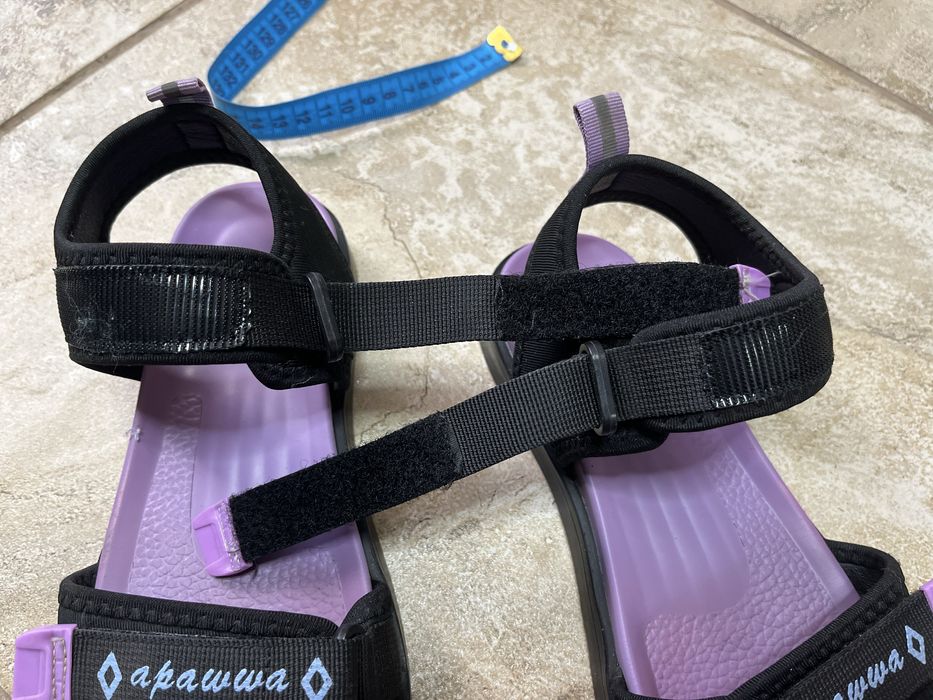 Босоніжки для дівчинки