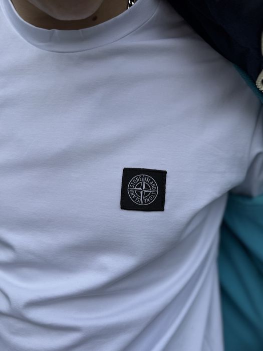 Футболки брендові