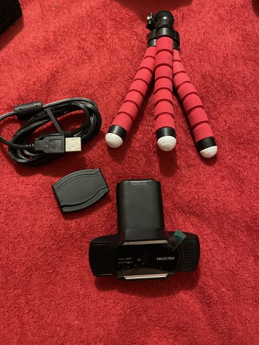 Продам веб камеру maxxter