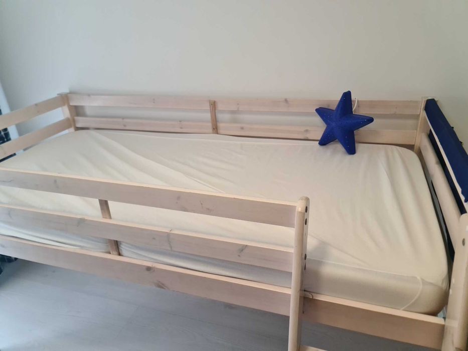 Cama alta + Colchão para criança