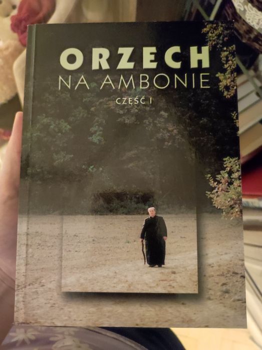 Orzech na ambonie 1