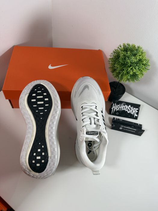 Nike Vomero – Białe, nowe buty do biegania rozmiar 39