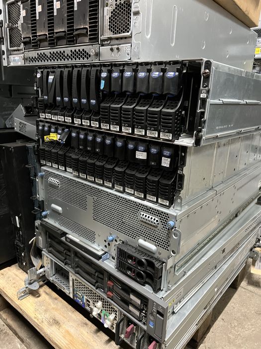 Серверне компютерне обладнання