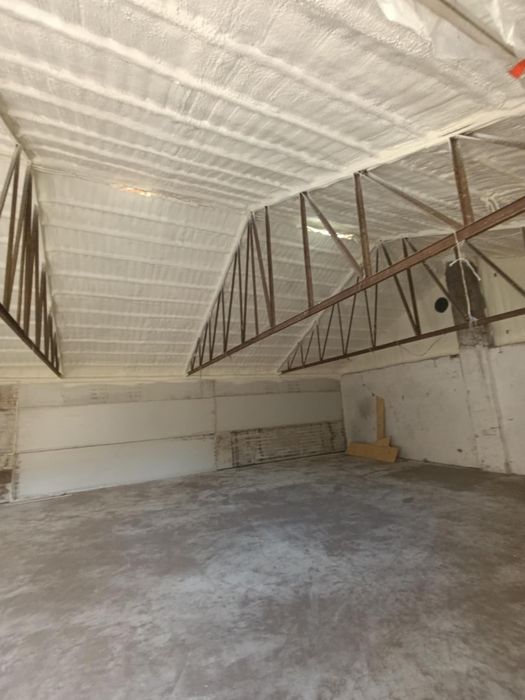 Izolacja Pianą PUR Poddasza Fundamenty Hale