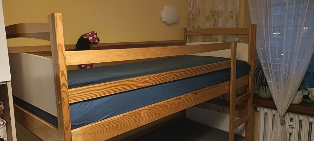 Łóżko piętrowe drewniane 2 szuflady