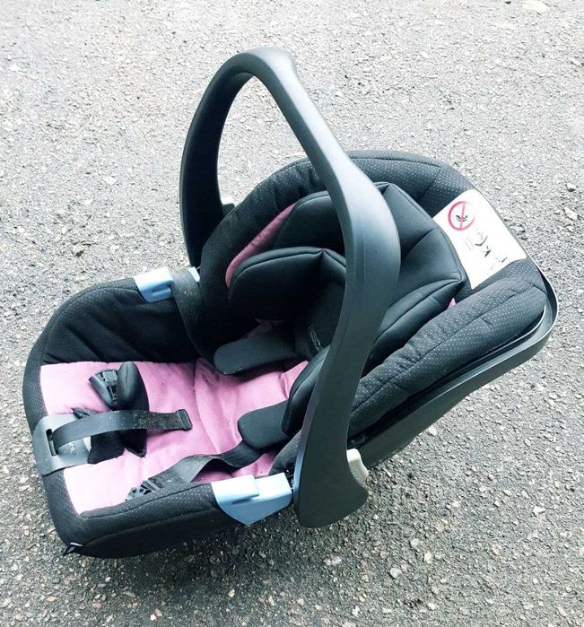 Дитяче автокрісло переноска recaro