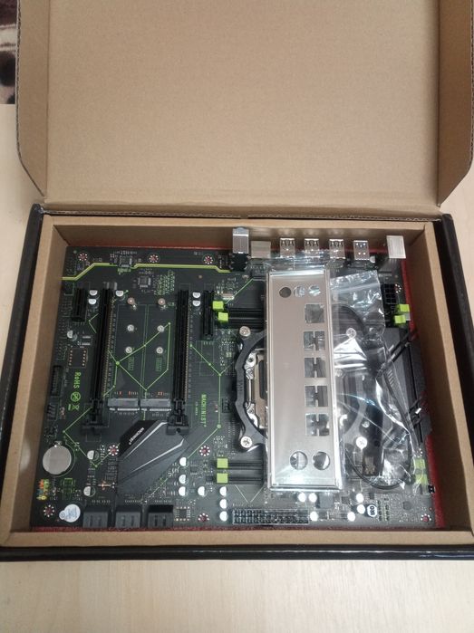 Материнська плата Machinist  X99-MR9A