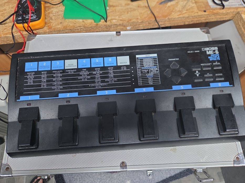 Pedaleiras de Guitarra – DigiTech RP80 + Boss ME-6