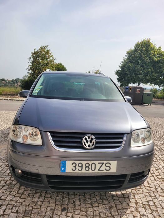 Volkswagen Touran 1.9 TDI (2005) – 7 Lugares, Cx Automática