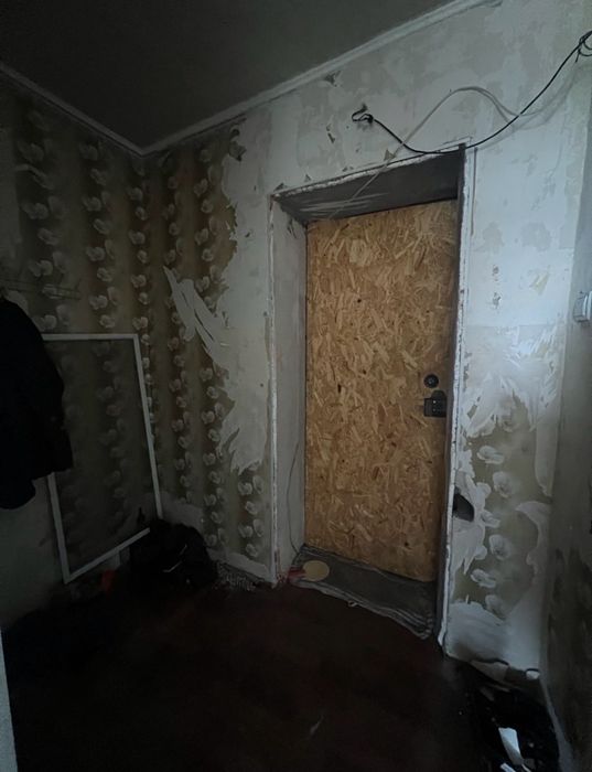 Продам 1к Аношкина 9 под РЕМОНТ!
