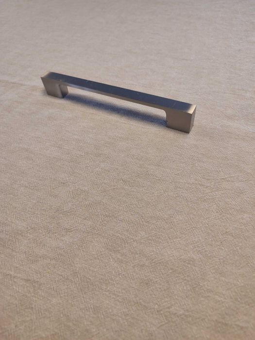Puxadores alumínio 160mm (23)