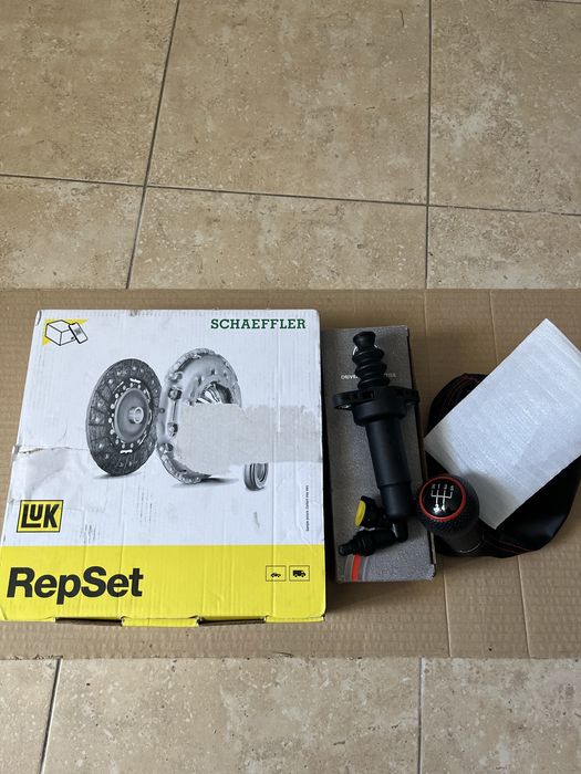 Kit Embraiagem LuK + Bomba + Manopla Audi A3 8L 1.6