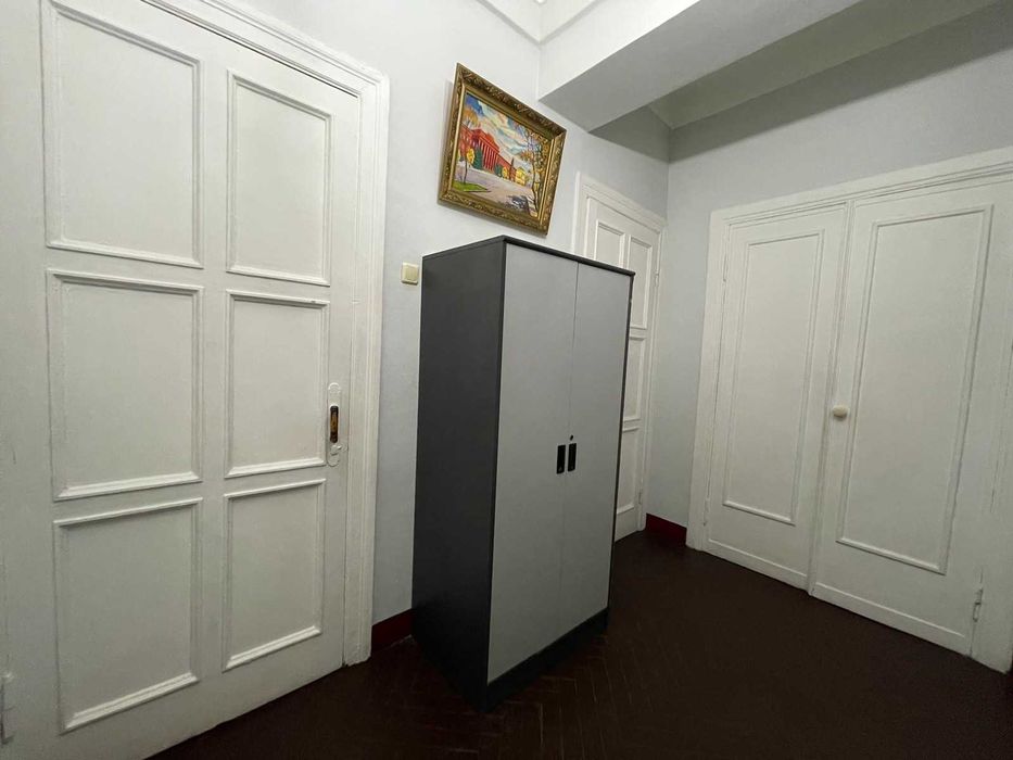 Гарний хостел Київ метро Площа Українських Героїв