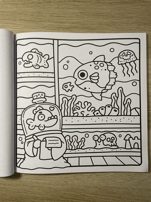 Livro de colorir Spooky Cutie NOVO