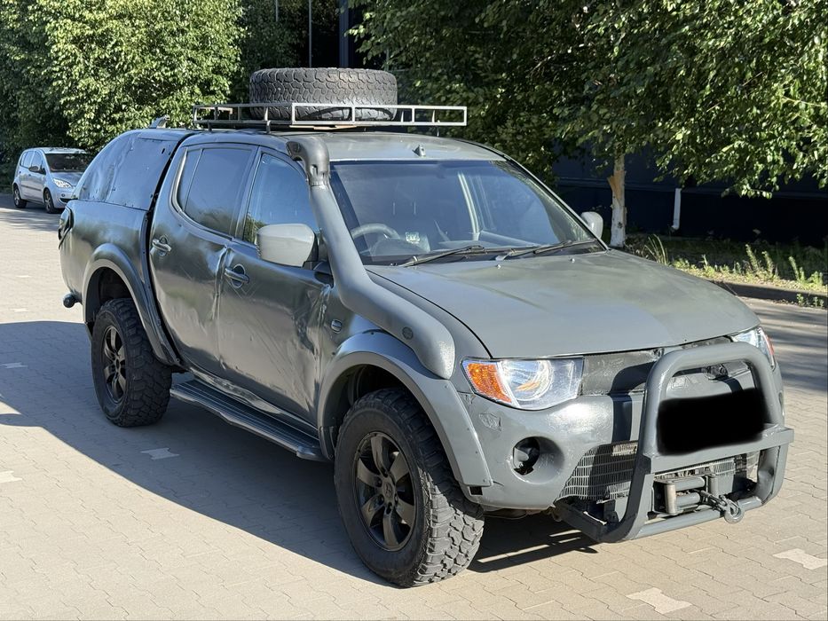 Продам Mitsubishi L200 4x4