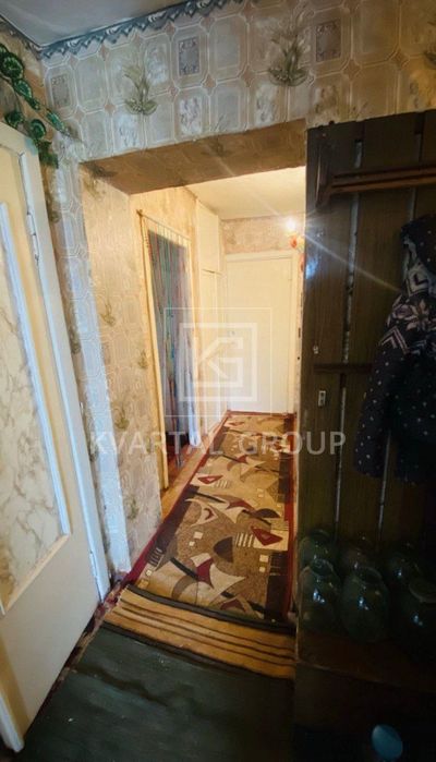 ТЕРМІНОВО! Трикімнатна квартира з індивідуальним газовим опалення!