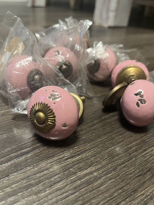 Ceramiczne galki meblowe