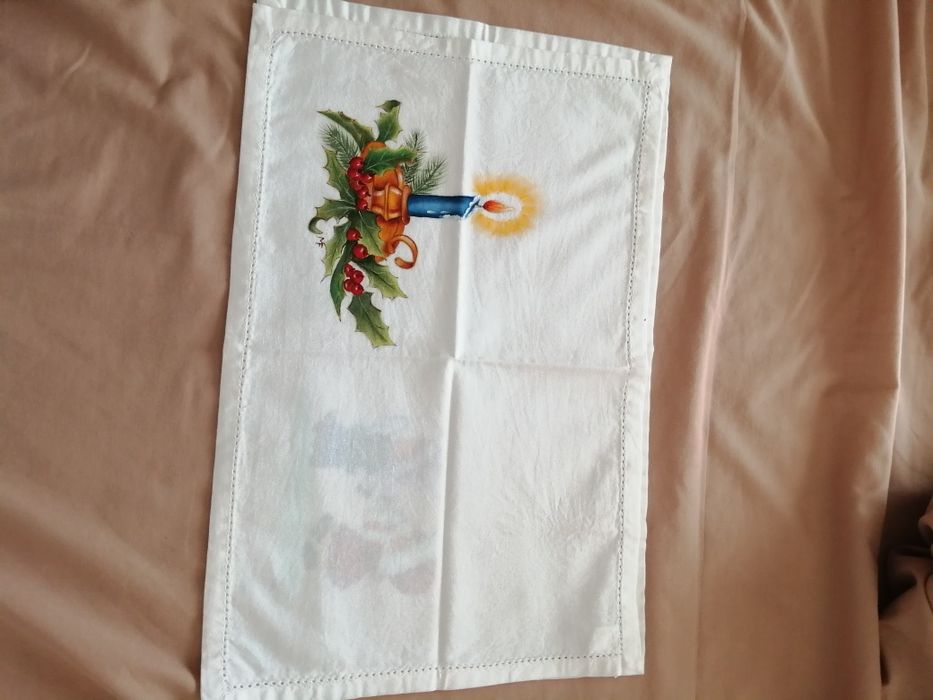 Christmas-themed tablecloths64738822203779121