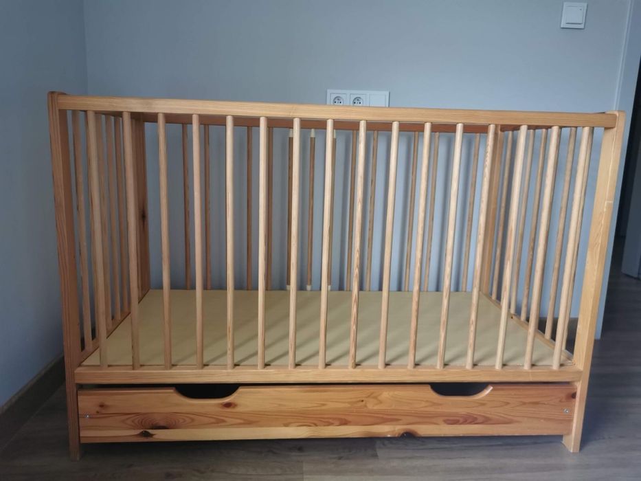 Łóżeczko dziecięce, dla niemowlaka