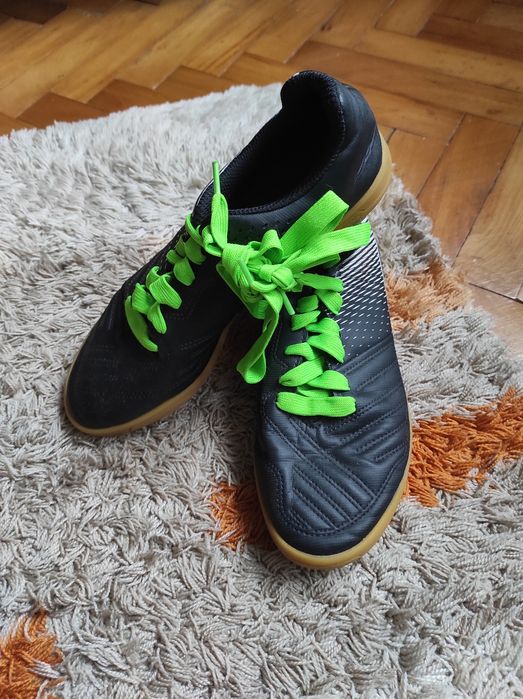 Продам обувь Kipsta