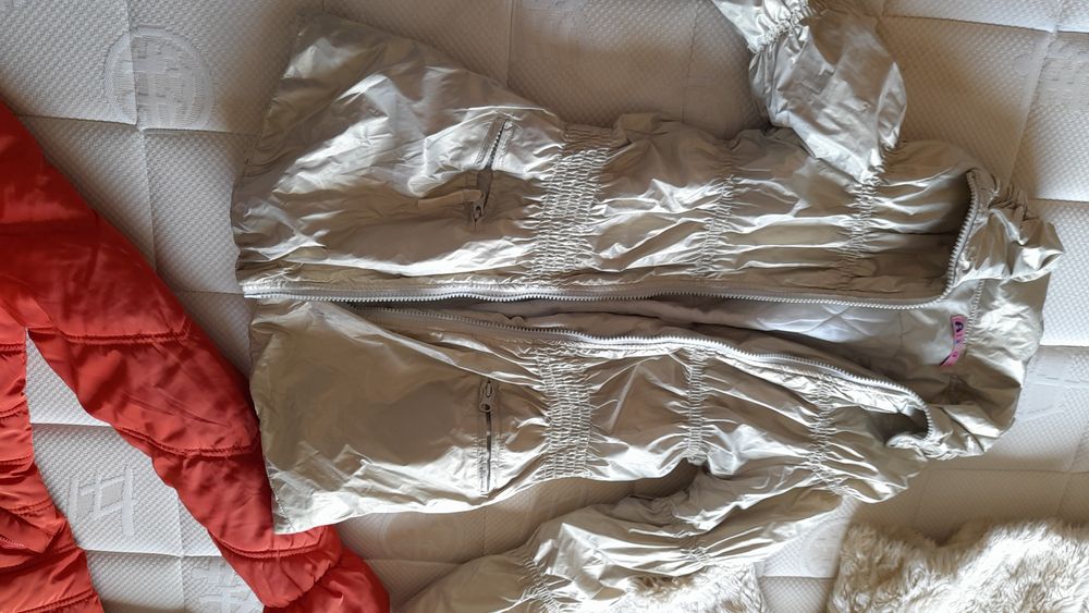 Casacos, kispos,  de menina